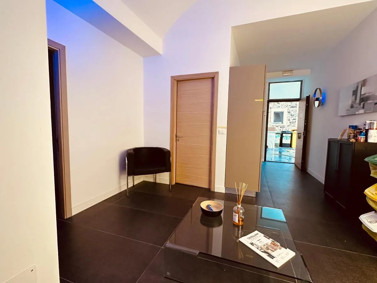 Big Apartment By Eureka Catania